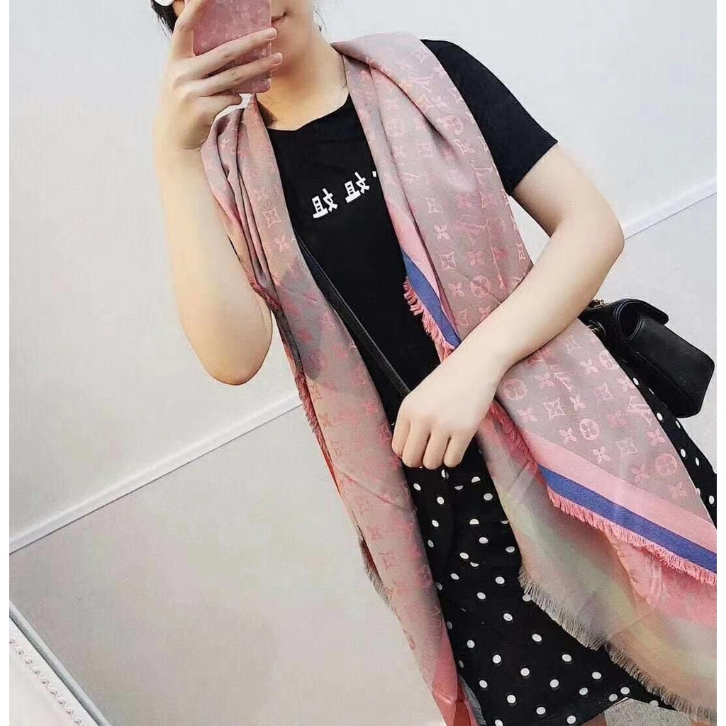 Pink curtains wavelet detail body color quite good-lookinghey big ...