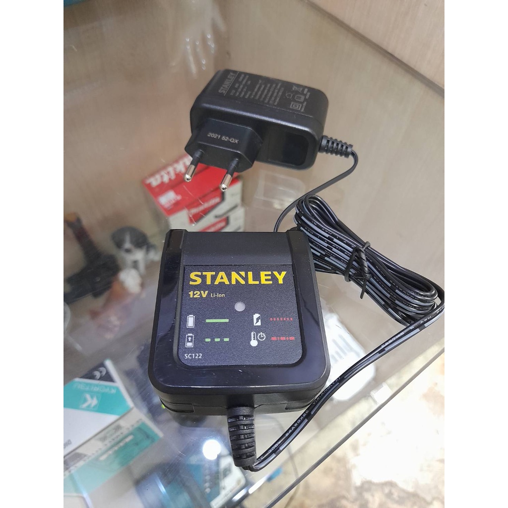 Stanley service part charger DC 12VSC122-B1  เครื่องชาร์ทแบตเตอร์รี 10.8V-12v รุ่น SC122-B1 ยี่ห้อ ส