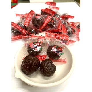 บ๊วยพรุน (老婆梅 ）ขนาด500g (พร้อมทาน) เหมาะสำหรับทานเล่นๆหรือแก้ง่วง รสหวานอมเปรี้ยว อร่อยเคี้ยวเพลิน ลองแล้วจะติดใจ