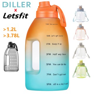 Diller Letsfit 1 Gallon Bpa Free ขวดน้ําพร้อมเครื่องหมายความจุขนาดใหญ่ (รวมแปรง) D05