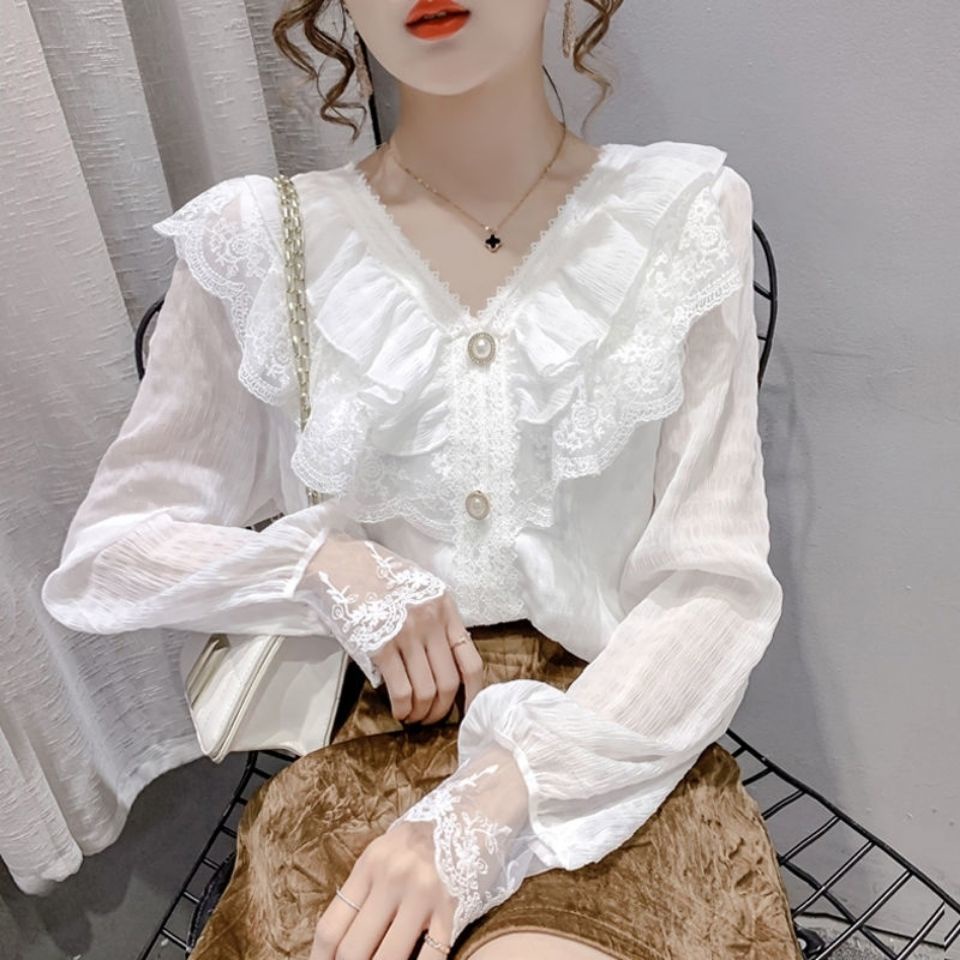 พร้อมส่ง เสื้อเชิ้ตสีขาว เสื้อเชิ้ตแขนยาว ลูกไม้ระบาย คอวี ผ้าชีฟอง เสื้อทำงานเกาหลี