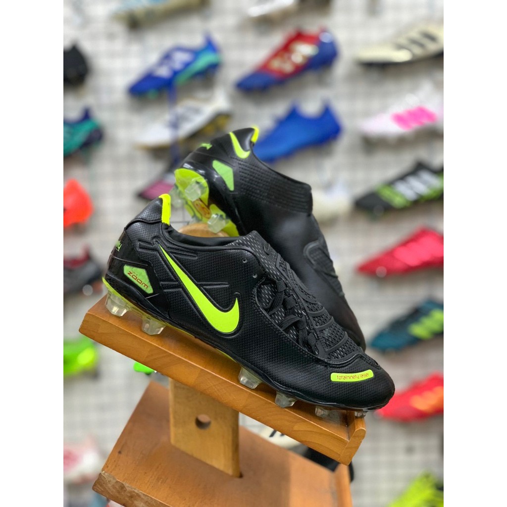 Nike T90 Remake ลด 50% เหลือเพียง 1990