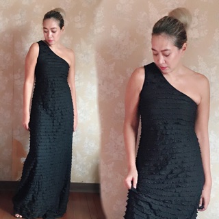 Maxi dress ผ้าระบาย หรูหรา