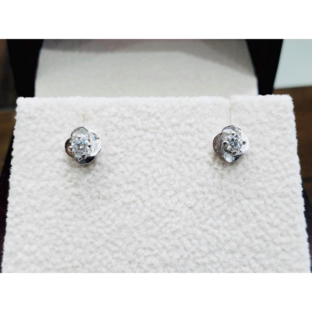 ต่างหูเพชรดอกไม้ 12 ตัง  เพชรน้ำ 98-100vvs