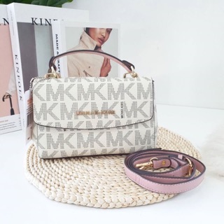 🌸 NEW ARRIVAL 2019!! MICHEAL KORS CHAIN CROSSBODY BAG กระเป๋าสะพายข้าง สีขาว