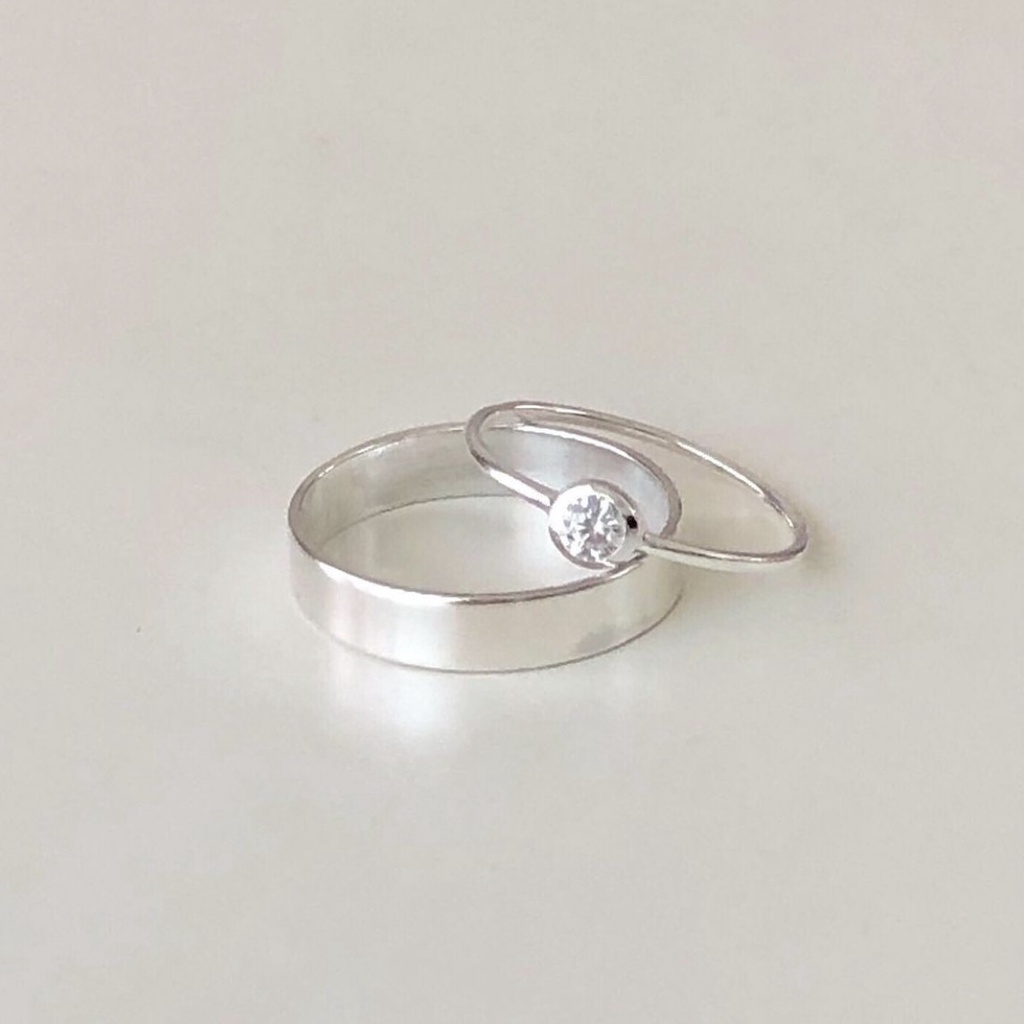 Winterwinter Jewelry Silver925 : เครื่องประดับเงินแท้ แหวนคู่ได้ 2วง ประดับเพชรcz (แหวนคู่ แหวนผู้ชาย ของขวัญ )