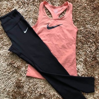 ชุดออกกำลังกายผู้หญิง set nike ชุดออกกำลังกาย ส่งฟรี(บอกไซต์กับแม่ค้าในแชท)