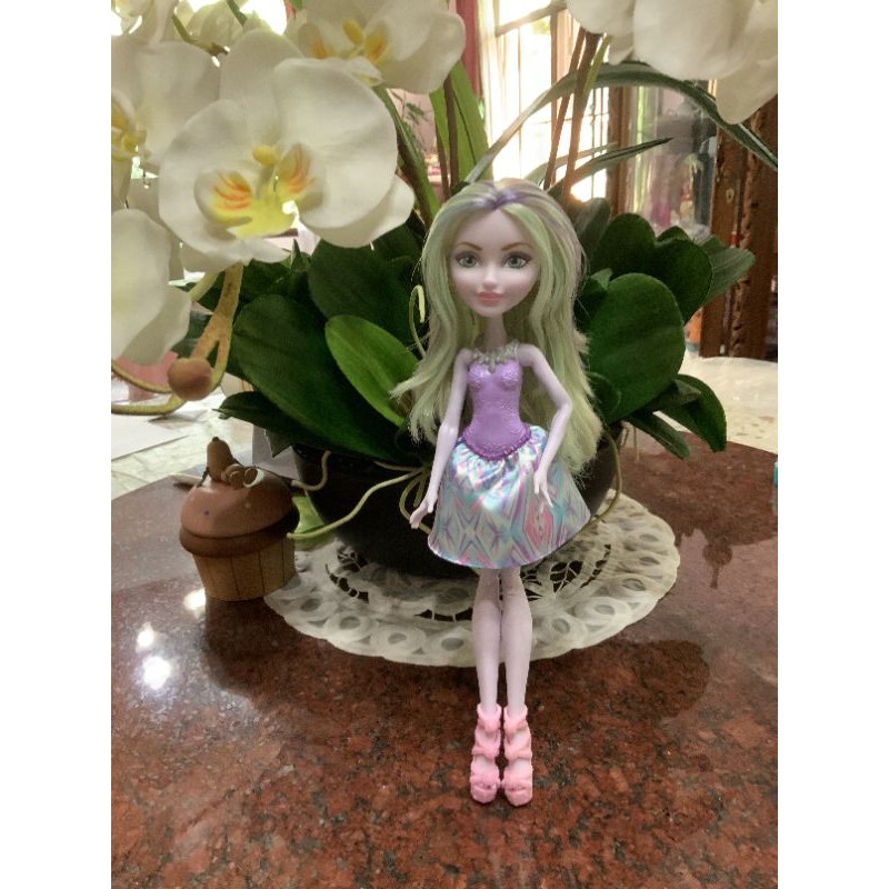 ever after​ high crystal winter doll