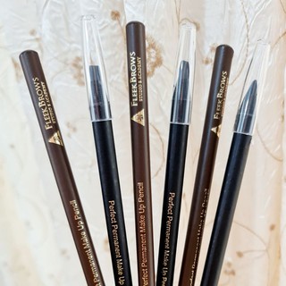 ราคาFleek Brows ดินสอเขียนคิ้ว ดินสอวาดโครงคิ้ว ดินสอเขียนคิ้วกันน้ำ สีขาว/น้ำตาล เกรด Super Premium งานสักคิ้ว