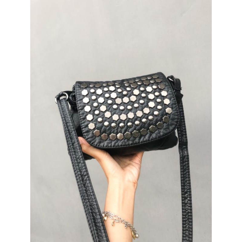 Ibagpedia - ZE511 ZL1561 ZC7404 ZQ2539 ZZ24317 กระเป๋าสะพายไหล่ทุกวันของผู้หญิงนําเข้า