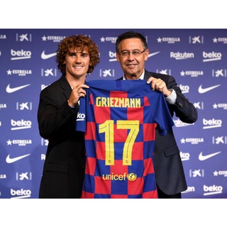 เฟล็กซ์ชื่อ GRIEZMANN เบอร์ 14 บาซ่า แถมฟรีเบอร์กางเกงด้วยนะคะ