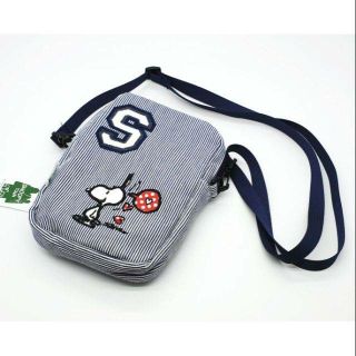 กระเป๋าสะพาย Snoopy peanut crossbody