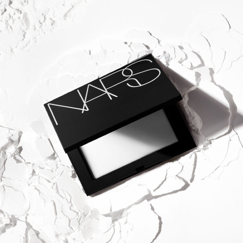 NARS LIGHT REFLECTING PRESSED SETTING POWDER mini_cosme ThaiPick