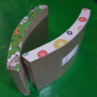 กระดาษข่วนเล็บแมวแบบโค้ง ขนาด 35*22*8ซม. **สินค้าพร้อมส่ง**