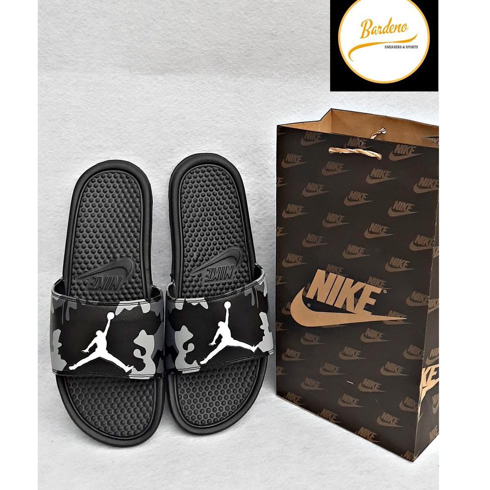 nike benassi jordan