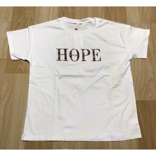 SALE 💕 เสื้อยืด VOGUE HOPE รีดเพชร