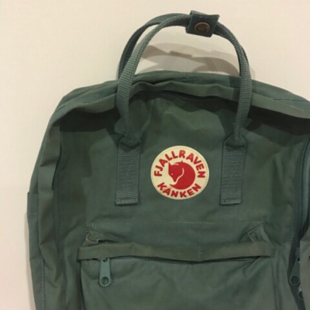 กระเป๋า Kanken สีเขียวอมเทา(ของแท้จากเมกา)