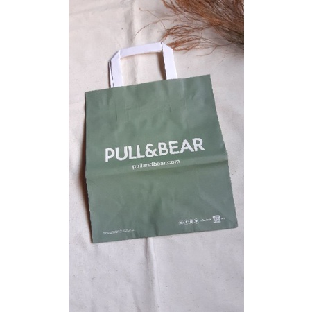 Pull&bear HIJAU Paper BAG PULL AND BEAR ORIGINAL GREEN SMALL PULL&กระเป๋าช้อปปิ้ง BEAR