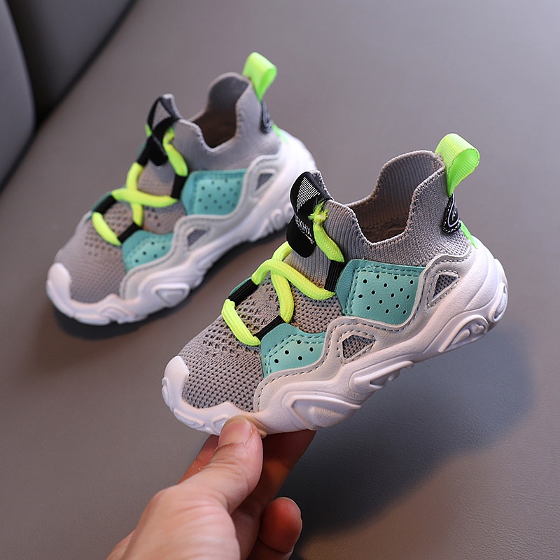 การระเบิดร้านค้าของเราSummer Fashion Boys Girls Sports Shoes Kids New