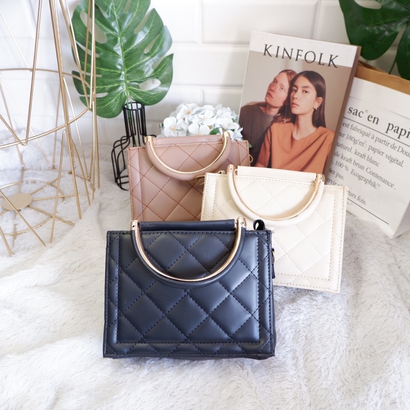 ARSILIA Bag - PREMIUM Bag - LUXURY - ELEGANT - AFFORDABLE Sling Bag Womens Sling Bag Side Strap Bag/