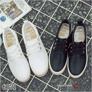 รองเท้าผ้าใบหนัง เรียบเก๋ 👟😘📌