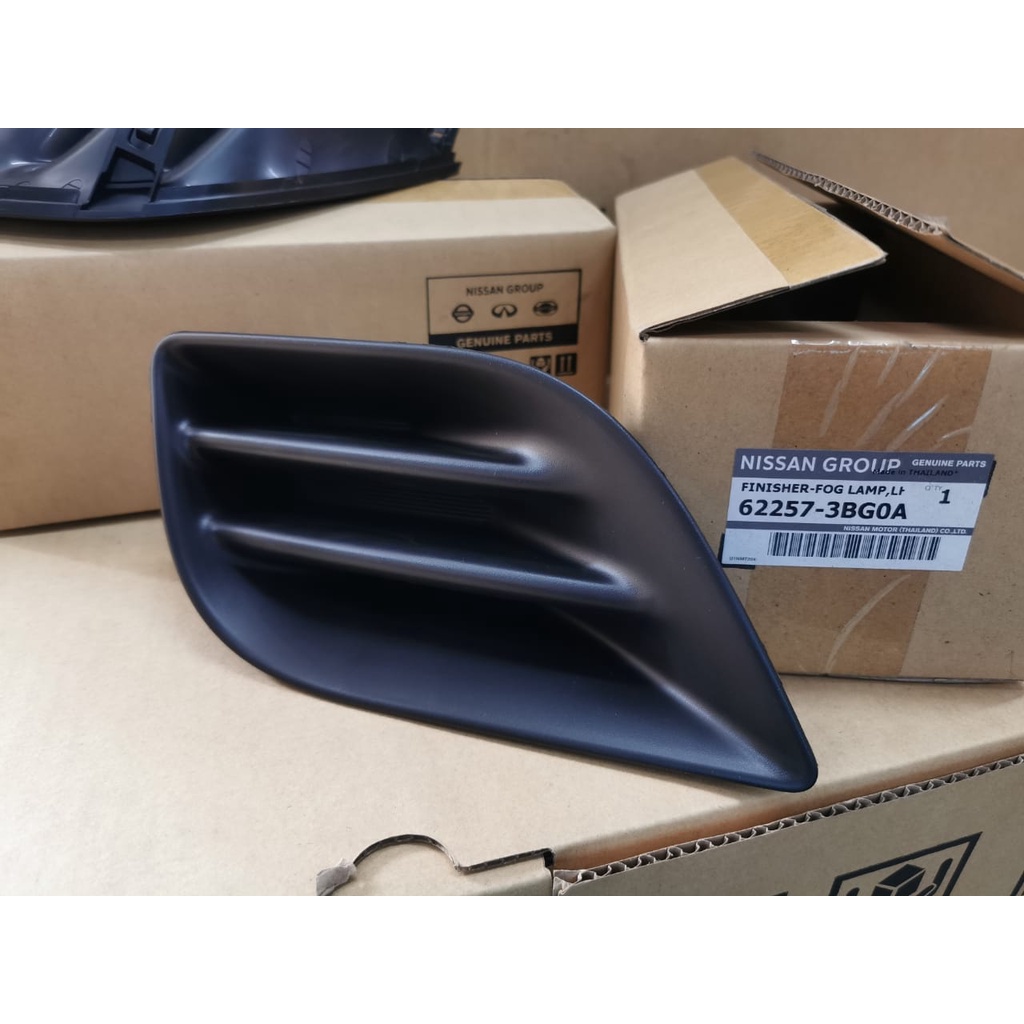 ***NISSAN ALMERA N17L 2013 FOG LAMP COVER NO HOLE RH-NS62256-3BG0A LH-NS62256-3BG0A
