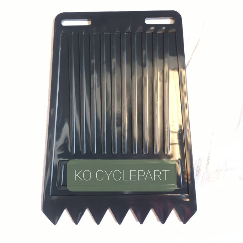 ยางกันโคลน หลัง แผ่นกลาง 10" x 7.5"