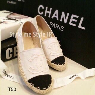 พร้อมส่ง ขายดีถล่มทลาย ใส่ได้ตลอดกาล Style Brand Chanel ผ้าใบแคนวาสปัก Logo CC