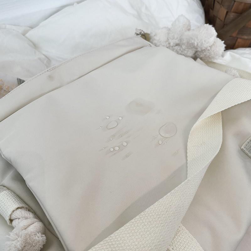 ifashionbag(IF1620) กระเป๋าสะพายข้าง ผ้าไนล่อน ใบใหญ่ **ไม่มีพวงกุญแจตุ๊กตา**