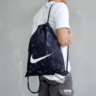 Nike Futsal กระเป๋าหูรูด สีดํา สําหรับผู้ชาย ผู้หญิง