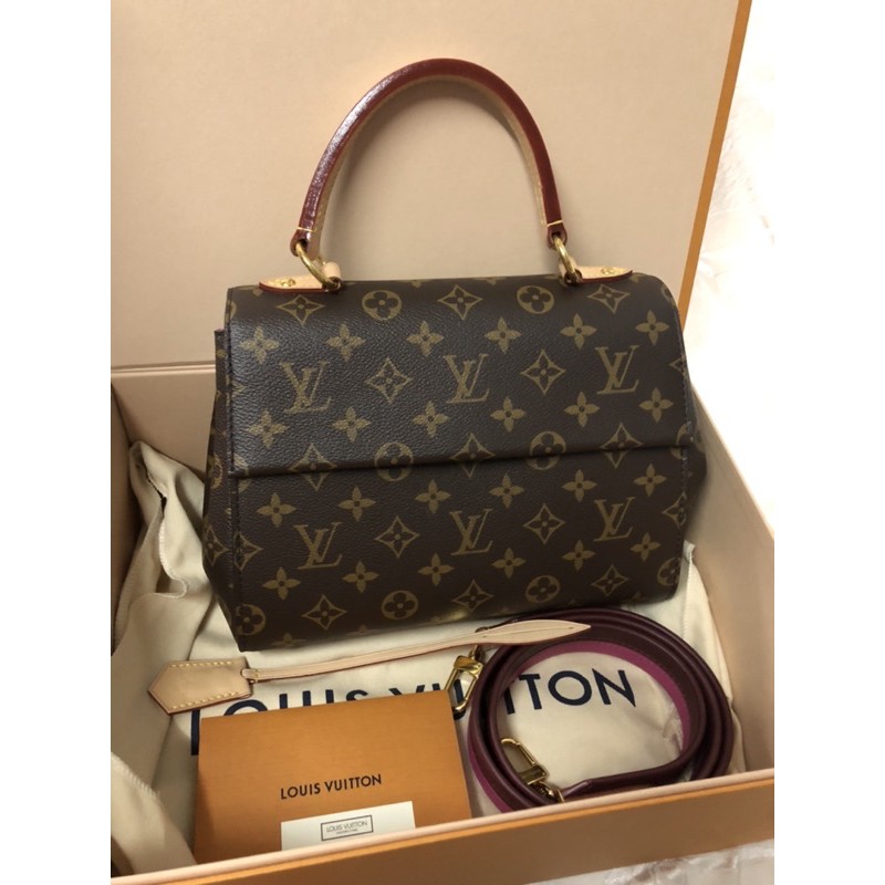 (ขายแล้วค่า)Used Very Like New LV Cluny BB DC19 (ท่านที่สนใจต่อรองราคาได้ค่ะ)