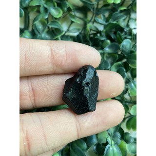 (B) พลอยดิบแท้ นิล (Black Spinel) พลอยธรรมชาติ 100% น้ำหนัก 40.50 กะรัต / ซื้อ 10 ฟรี 1 ทันที !!