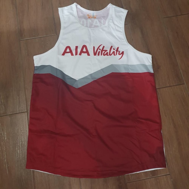 เสื้อวิ่งแขนกุด งาน AIA Vitality Run 2019  ครบรอบ 100 ปี AIA  ไซส์ M รอบอก 38 นิ้ว  ราคาตัวละ 200 บา