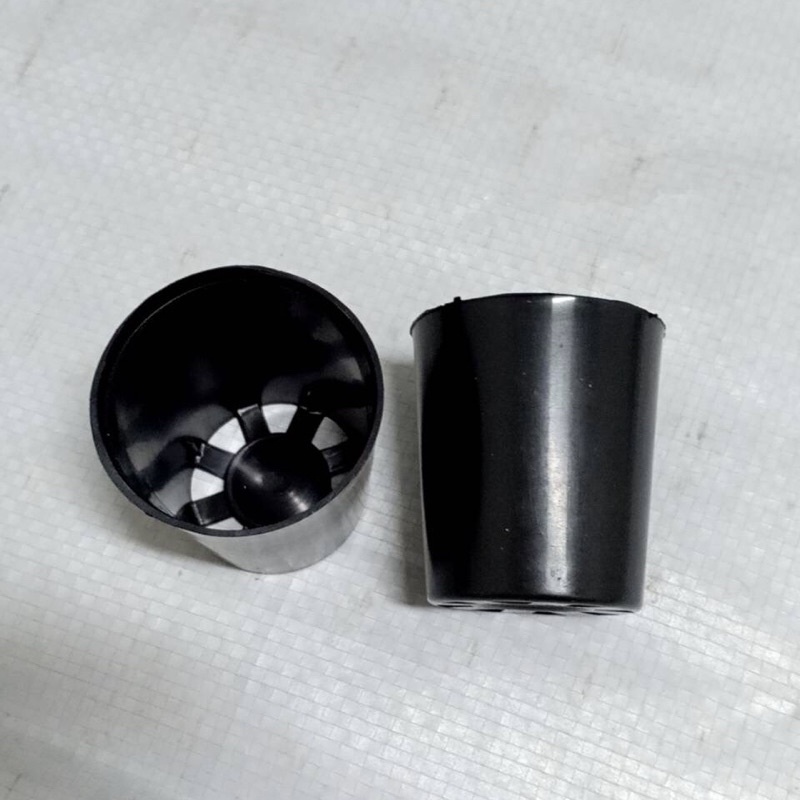 20/50 ใบ กระถาง 1.5 นิ้ว สีดำ ทรงกลม สำหรับปลูกกระบองเพชร แคคคัส ผลิตจากพลาสติก