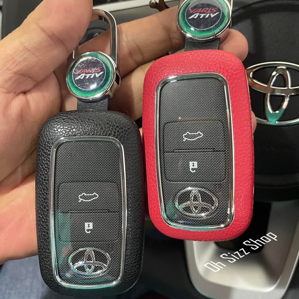 เคสรีโมทรถ Toyota Yaris Cross  Yaris ATIV   Veloz 2023  แบบลาย GR Sports  สามารถดึงกุญแจในรีโมทได้ ด้านหน้าปุ่มกดปกป้องก