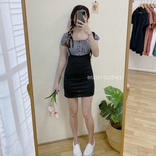 SETเสื้อแขนดอลลี่แต่งกระดุมหน้า+เอี๊ยมกระโปรงผูกโบว์ ใส่สบายค่าา🖤