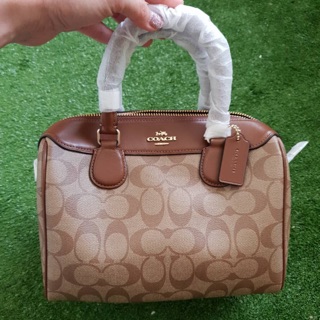 พร้อมส่ง New Coach หมอน 9”