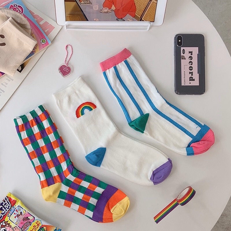 (พร้อมส่ง🛻)ถุงเท้ายาวสไตส์ญี่ปุ่น 🧦🌈🌷น่ารัก สดใสมาก มีให้เลือก 3 ลาย cute สุดๆ