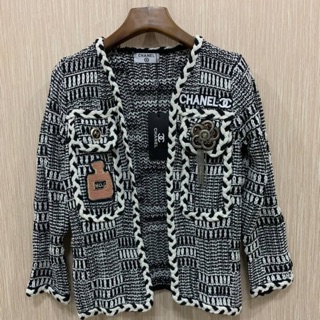 เสื้อคลุม ชาแนล Knit Jacket