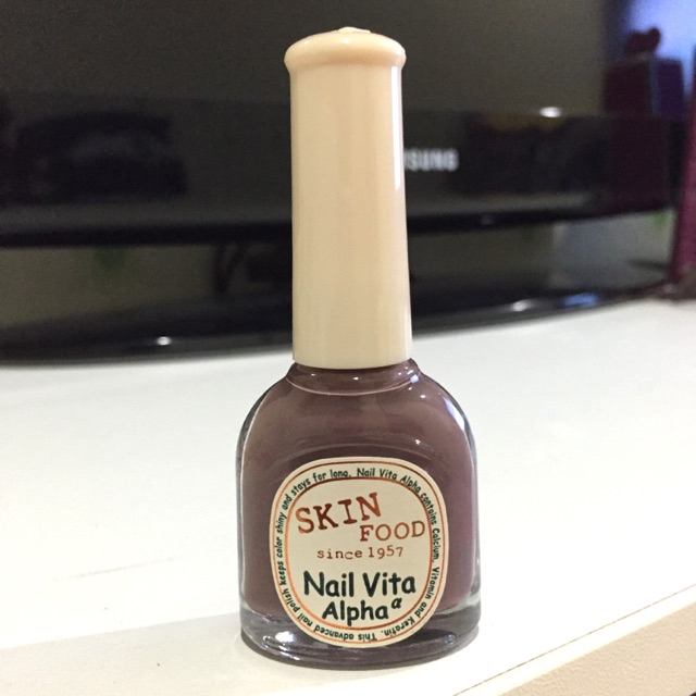 Skinfood Nail Vita Alpha + สี Mellow Brownie (ABR04)