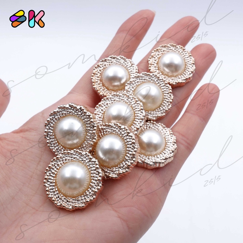 somkid กระดุมมุกแฟชั่น ลายพระอาทิตย์ ขอบทองโรสโกล มีขาสอย 2ขนาด 20mm (size 34L)และ 25mm (size 40L)
