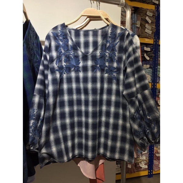 BANGKOK LACEY BLOUSE