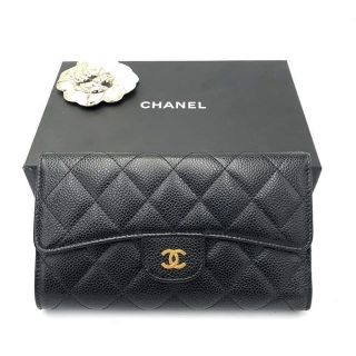 Used in good condition chanel medium trifold 7" black caviar ghw holo 191 full set no rec 19,999฿