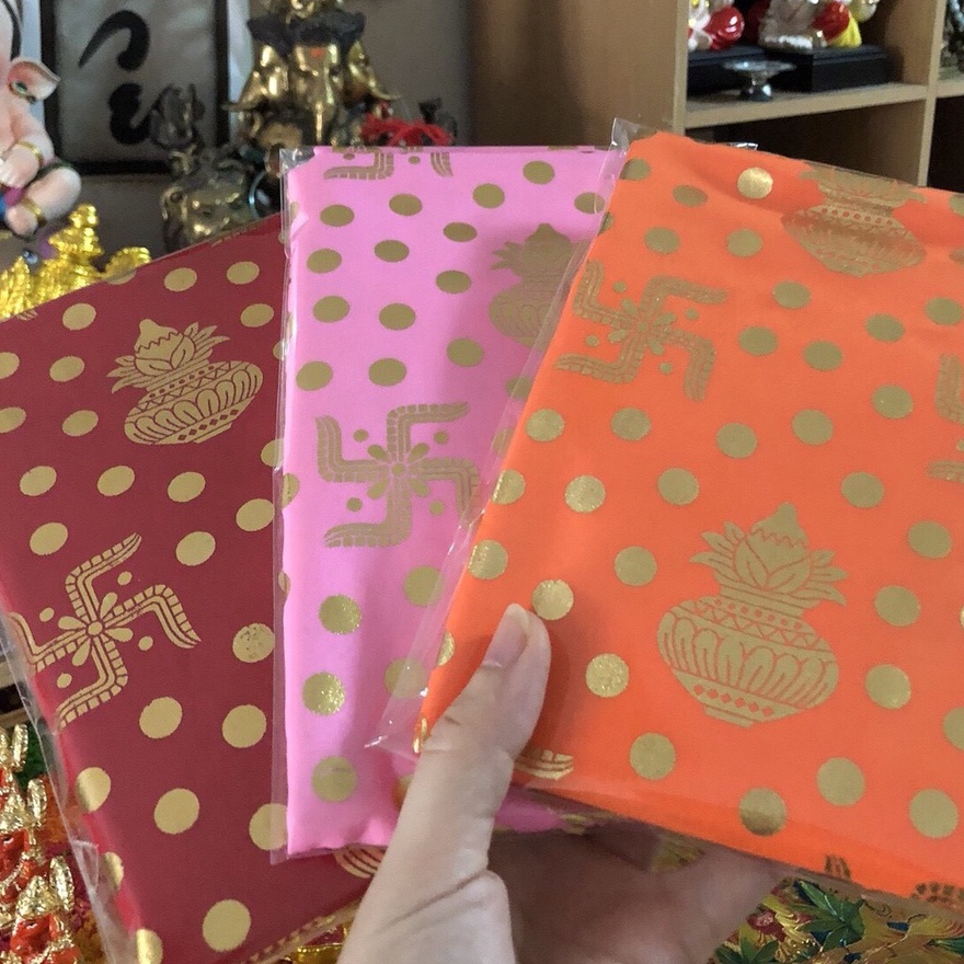 ผ้าปูรอง หิ้งพระ องค์เทพ ลายสวัสดิกะ อินเดีย ( เย็บริมสวยงาม เรียบร้อย ขนาด x 1 เมตร)
