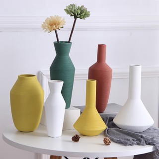 Morandi สีแปรงสร้างสรรค์ ins เซรามิกแจกันดอกไม้แห้งห้องนั่งเล่นจัดดอกไม้เครื่องประดับตกแต่งบ้านที่เรียบง่ายทันสมัย