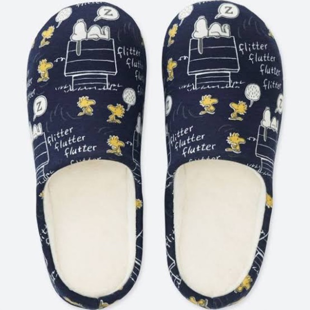 Uniqlo รองเท้าเดินในบ้าน slipper Room shoes  ลาย snoopy สนูปปี