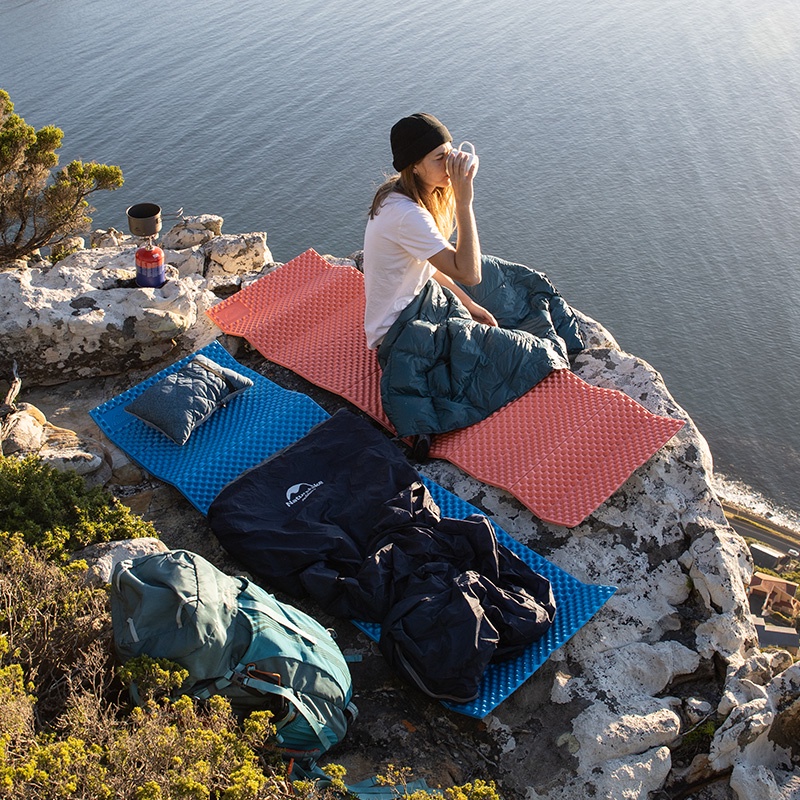 Naturehike ย้ายลูกค้านอกรางไข่เดี่ยวพับ Moisture-proof mat camping หนา siesta mat เต็นท์ไข่ nest แบบพกพา