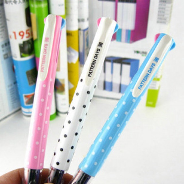 ปากกา 4 in 1 มี 4 สี