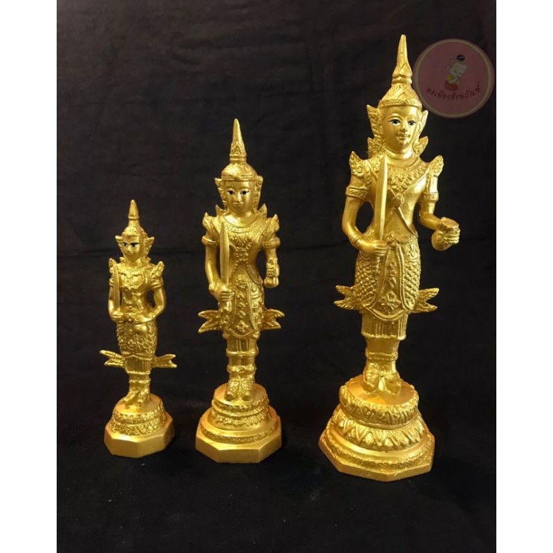 พระ​ชัย​มงคล​ พระภูมิ​ เจว็ด​ เนื้อโลหะทองเหลืองพ่นสีทอง​ สวยงาม