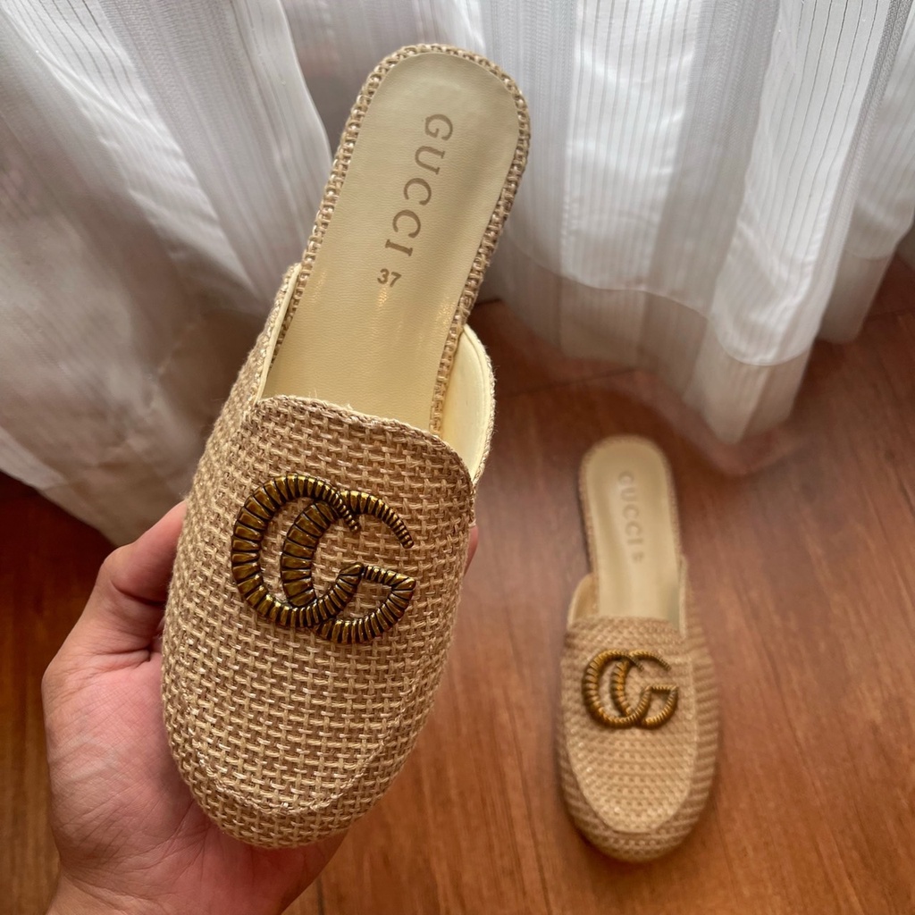 shoes be friend ตัวใหม่พร้อมส่ง รองเท้าเปิดส้นกระสอบอะไหล่สุดหรูสินค้าเข้ารอบนี้รอบเดียวนะคะ ด่วนมาใหม่สวยมากค่ะ